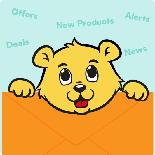 My Nametags orso in possesso di una lettera con offerte, offerte, nuovi prodotti, avvisi e notizie scritte sopra, su sfondo verde
